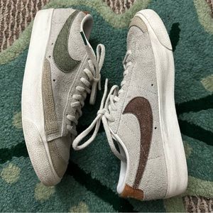 Nike Blazer Low ‘77 Premium (W8 | M6.5)